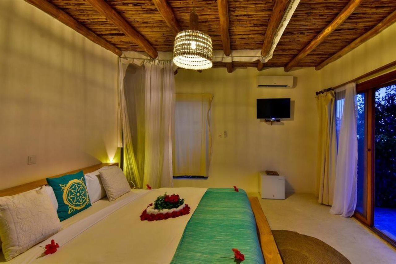 Zanbluu Beach Hotel Kiwengwa  Exterior photo