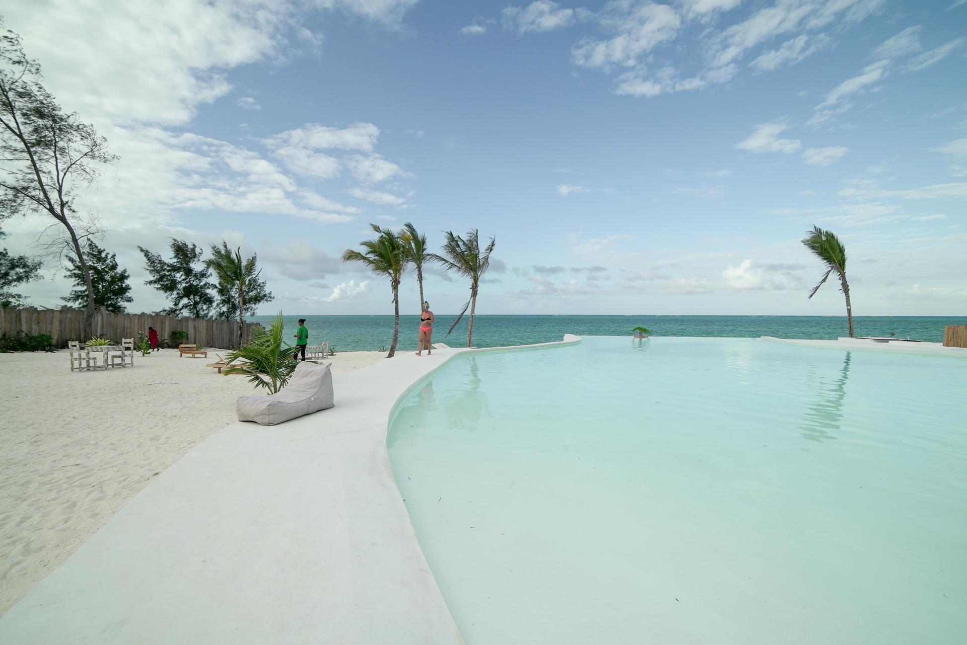 Zanbluu Beach Hotel Kiwengwa  Exterior photo