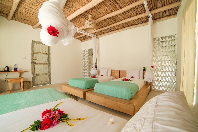 Zanbluu Beach Hotel Kiwengwa  Exterior photo