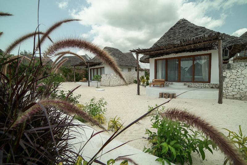 Zanbluu Beach Hotel Kiwengwa  Exterior photo